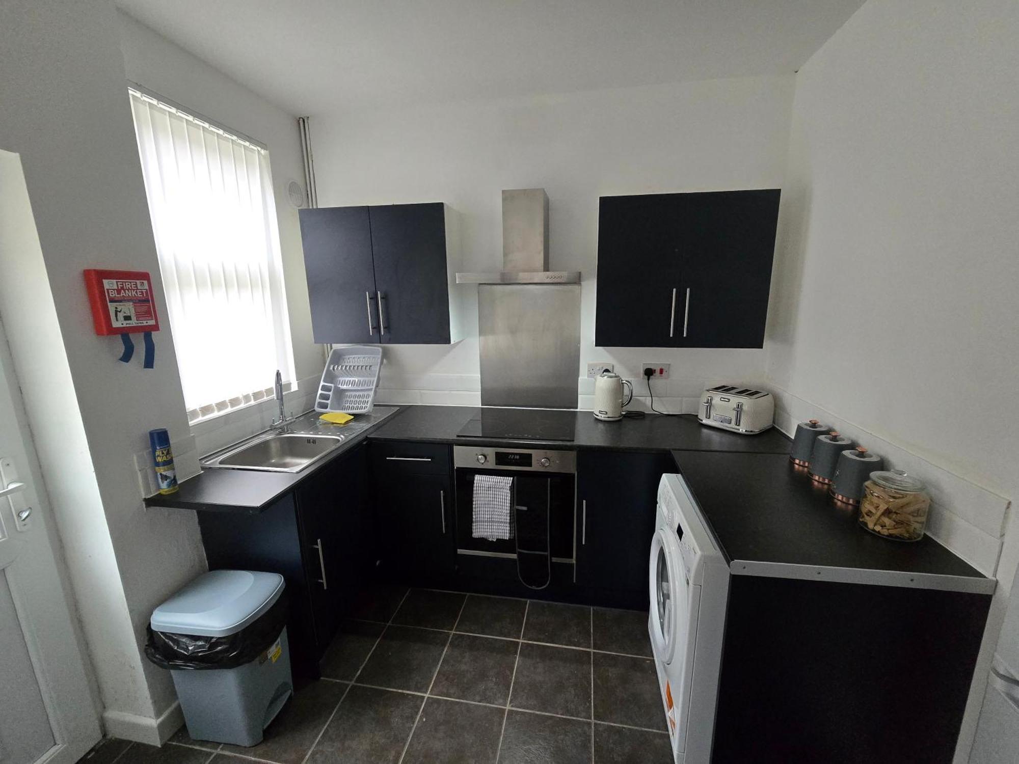 Anfield Guest House Sleeps 5 利物浦 外观 照片